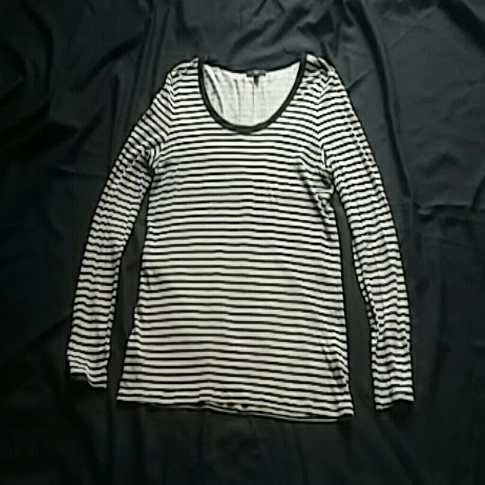 GAP long sleeved top
